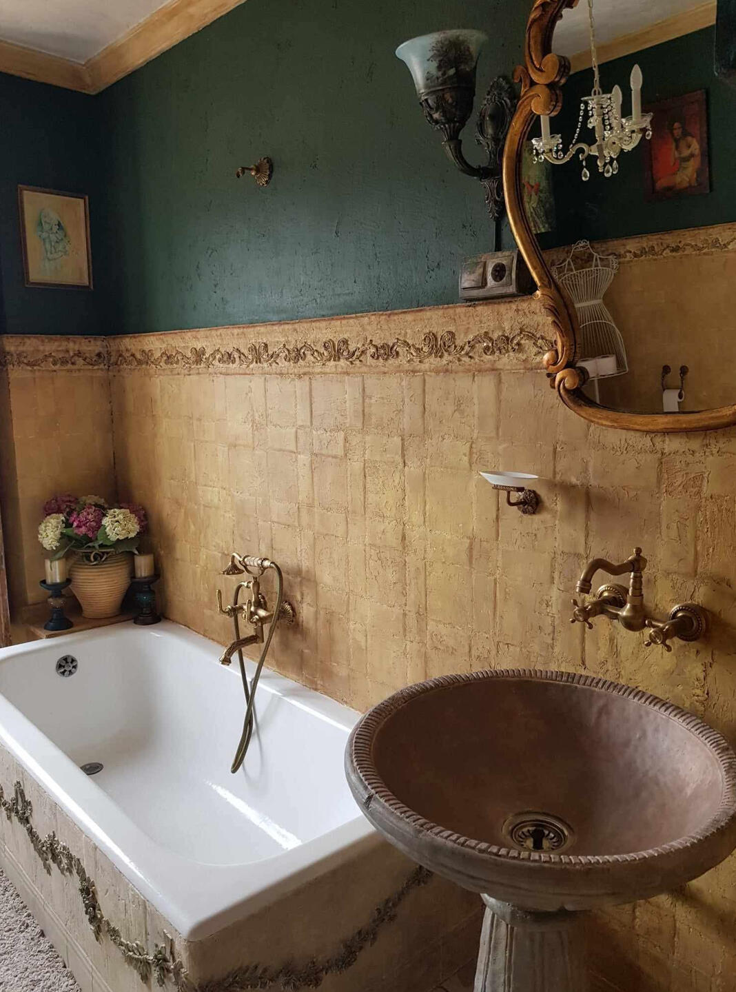 Antique-style interior concept