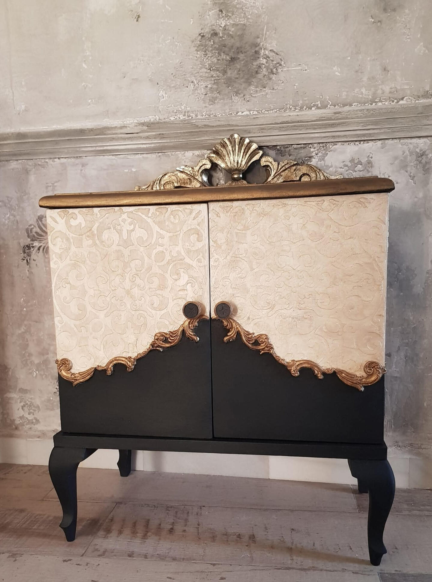 Vintage Revival A restored vintage cabinet blending classic craftsmanship with soft contemporary tones. Carefully refinished to preserve its original character while adding warmth, elegance, and timeless decorative presence.